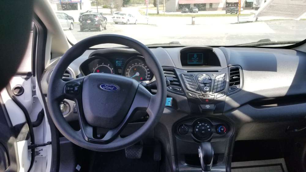 Ford Fiesta 2016 White