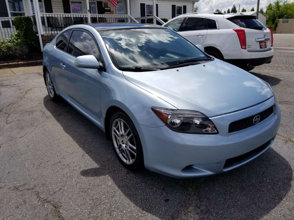 Scion tC 2005 Blue