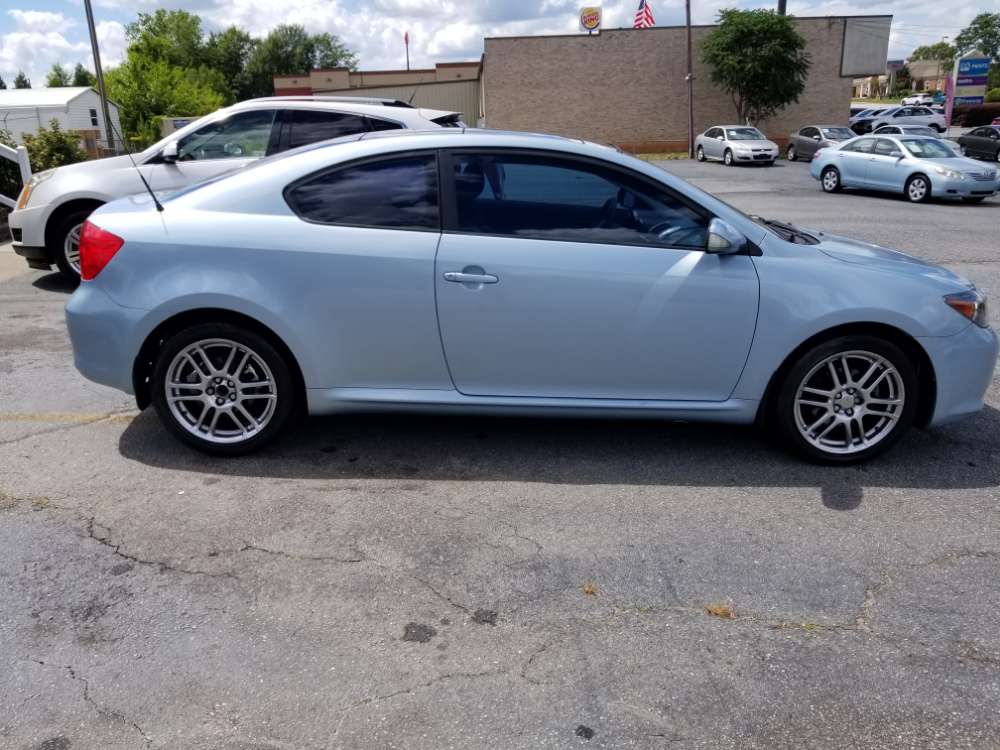 Scion tC 2005 Blue