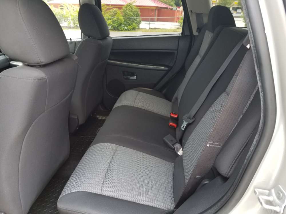 Jeep Grand Cherokee 2009 Gold