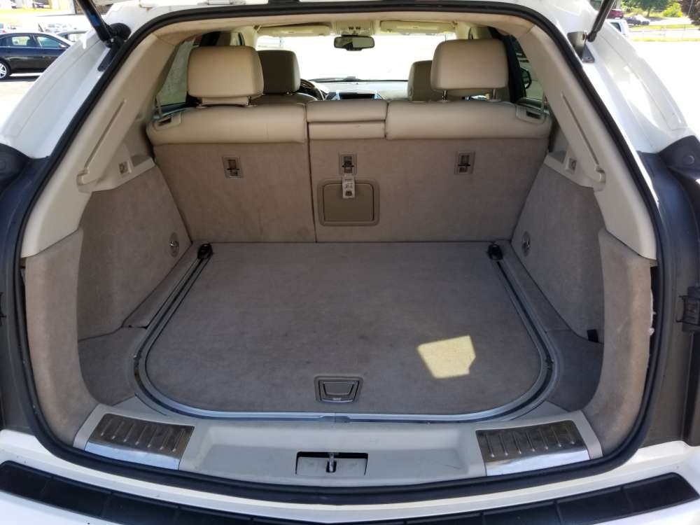 Cadillac SRX 2012 White