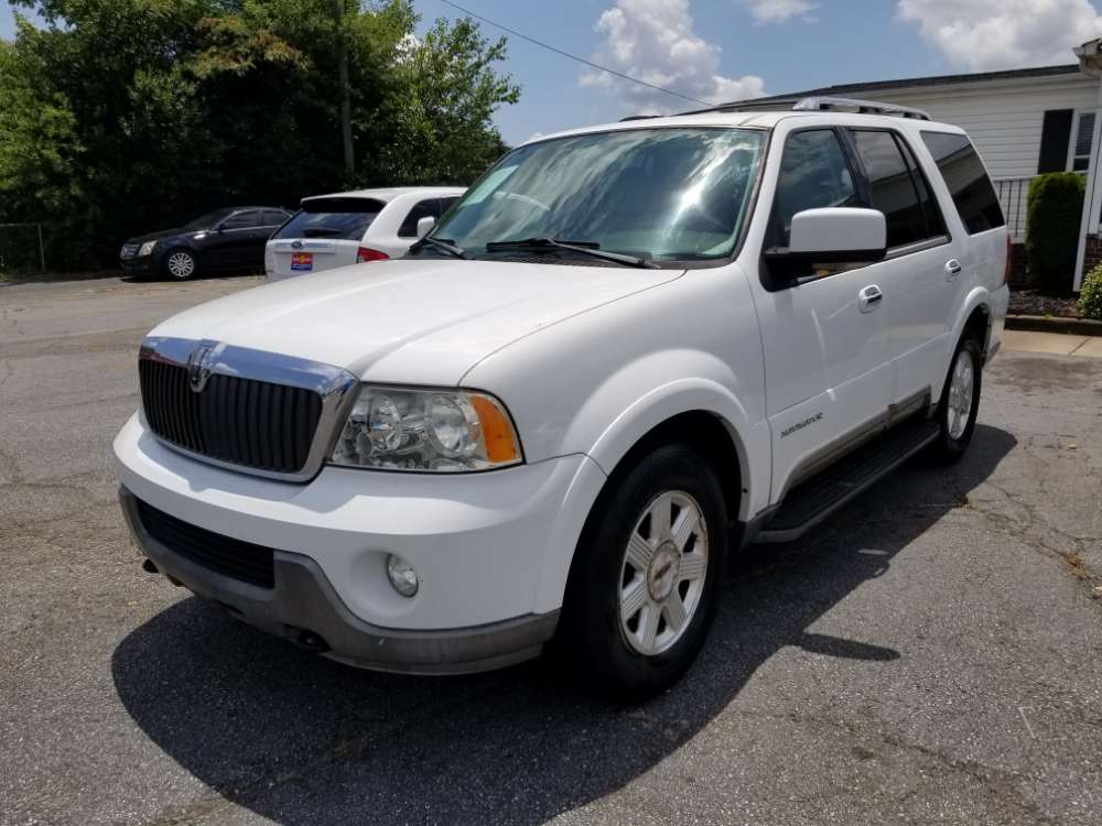 Lincoln Navigator 2004 White