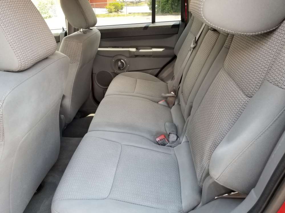 Jeep Commander 2006 Red