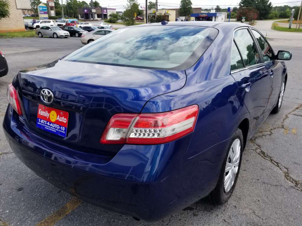 Toyota Camry 2010 Blue