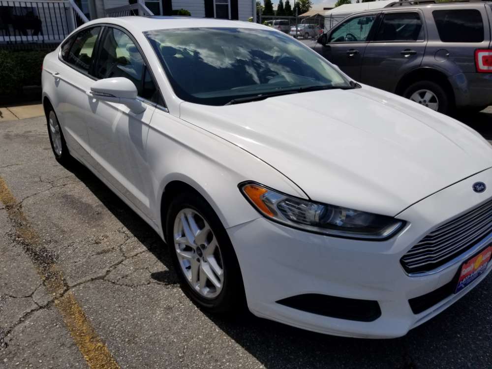 Ford Fusion 2013 White