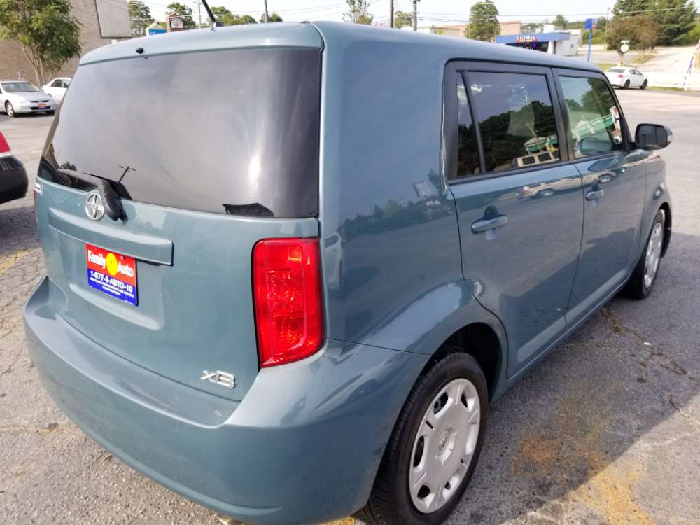 Scion XB 2009 Blue