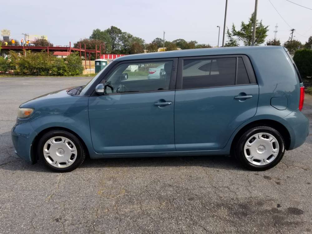 Scion XB 2009 Blue