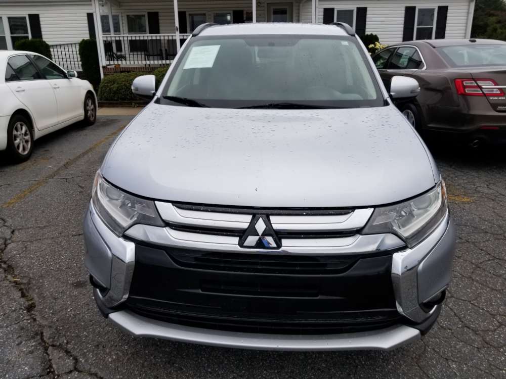 Mitsubishi Outlander 2016 Blue