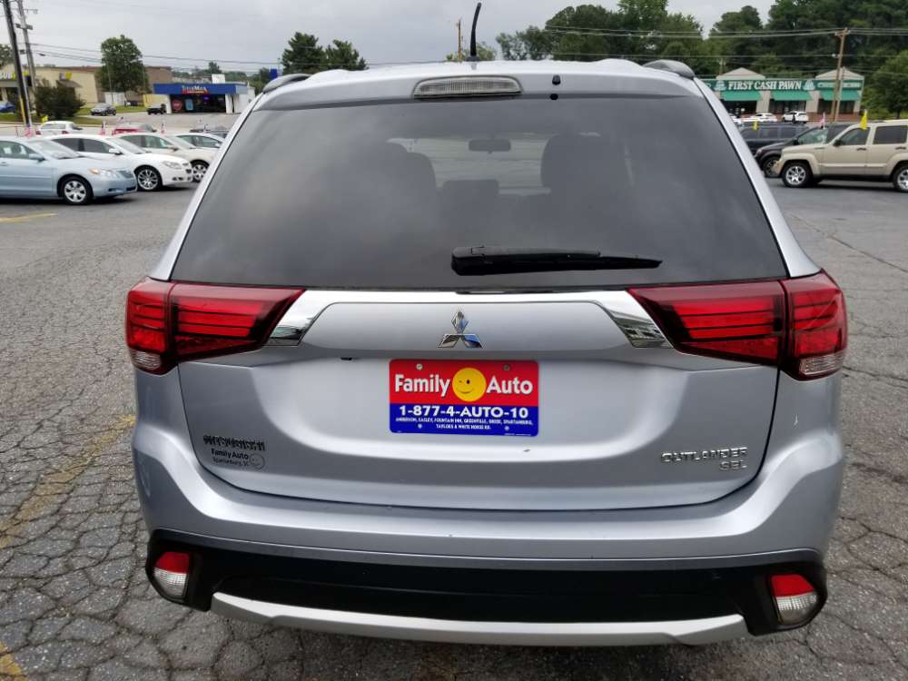 Mitsubishi Outlander 2016 Blue