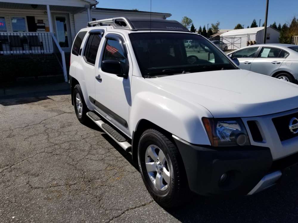 Nissan Xterra 2009 White