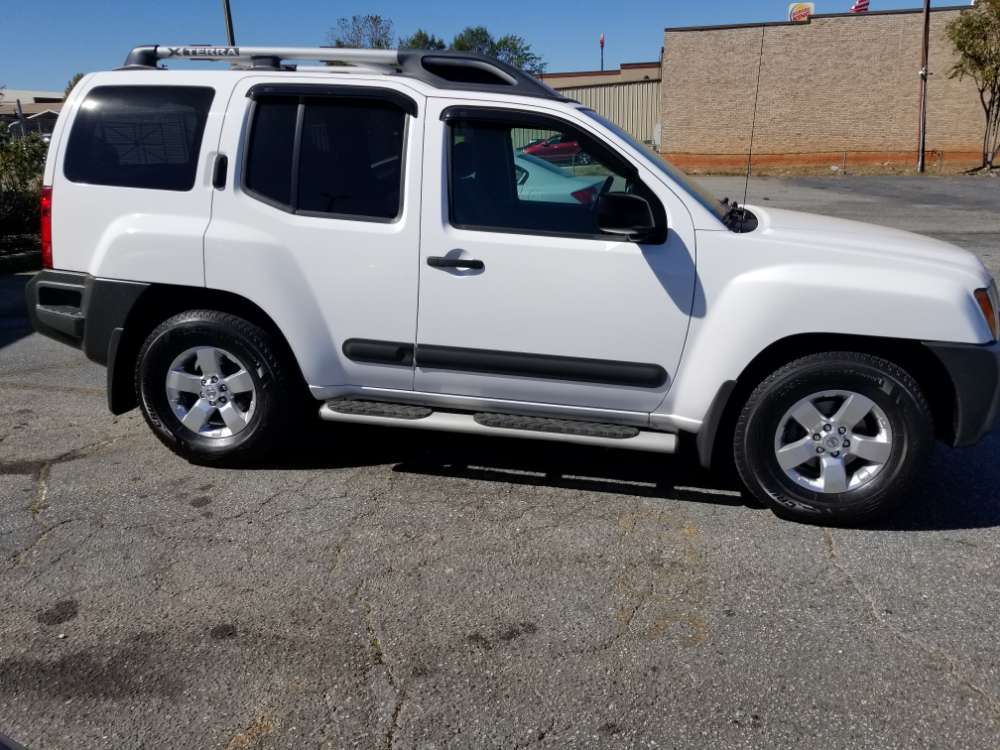 Nissan Xterra 2009 White
