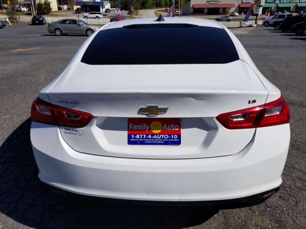 Chevrolet Malibu 2016 White