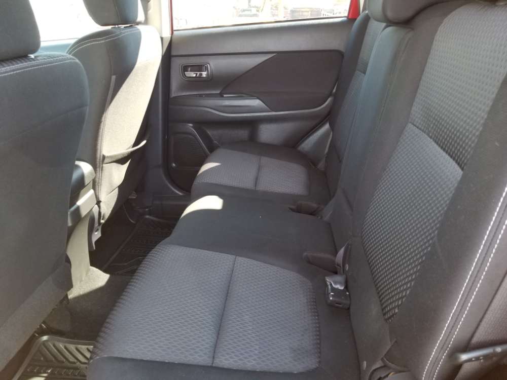 Mitsubishi Outlander 2017 Red