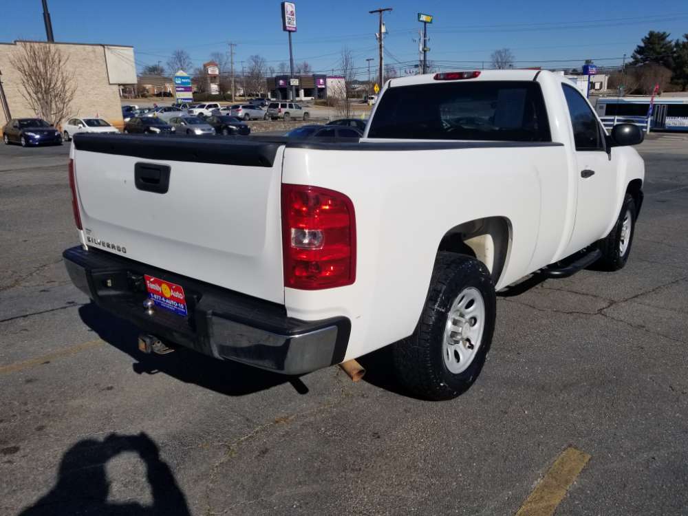 Chevrolet Silverado 2010 White