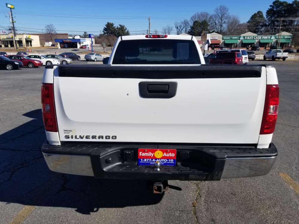 Chevrolet Silverado 2010 White