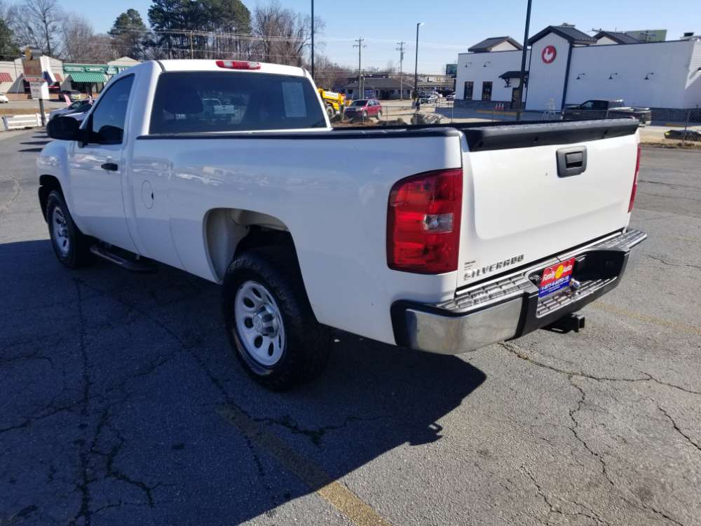 Chevrolet Silverado 2010 White