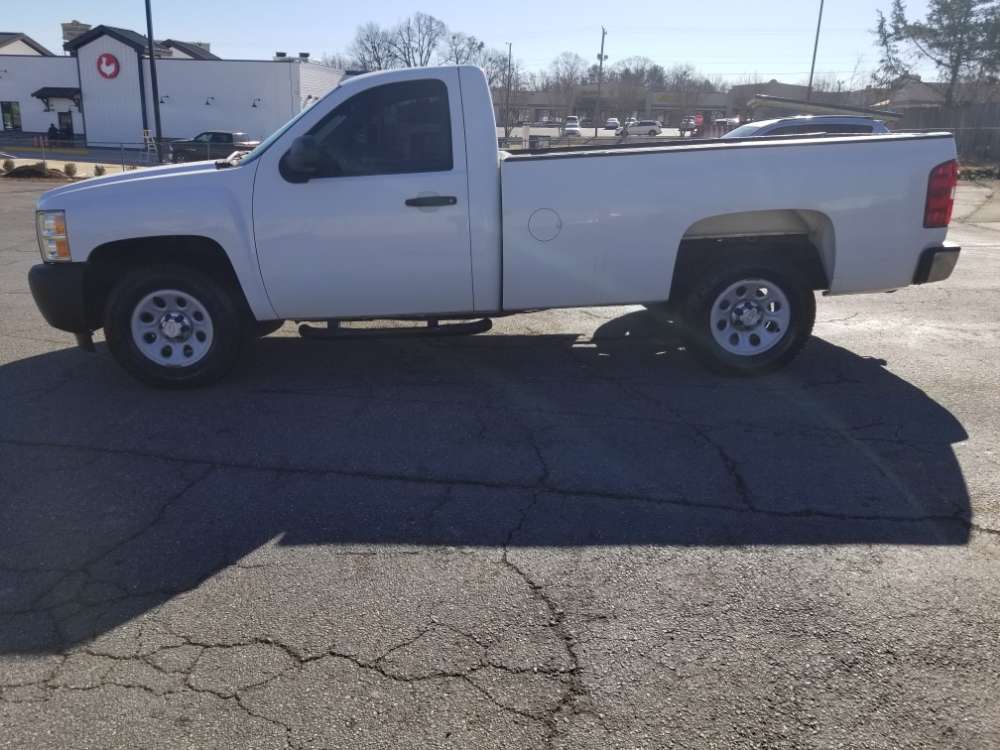 Chevrolet Silverado 2010 White