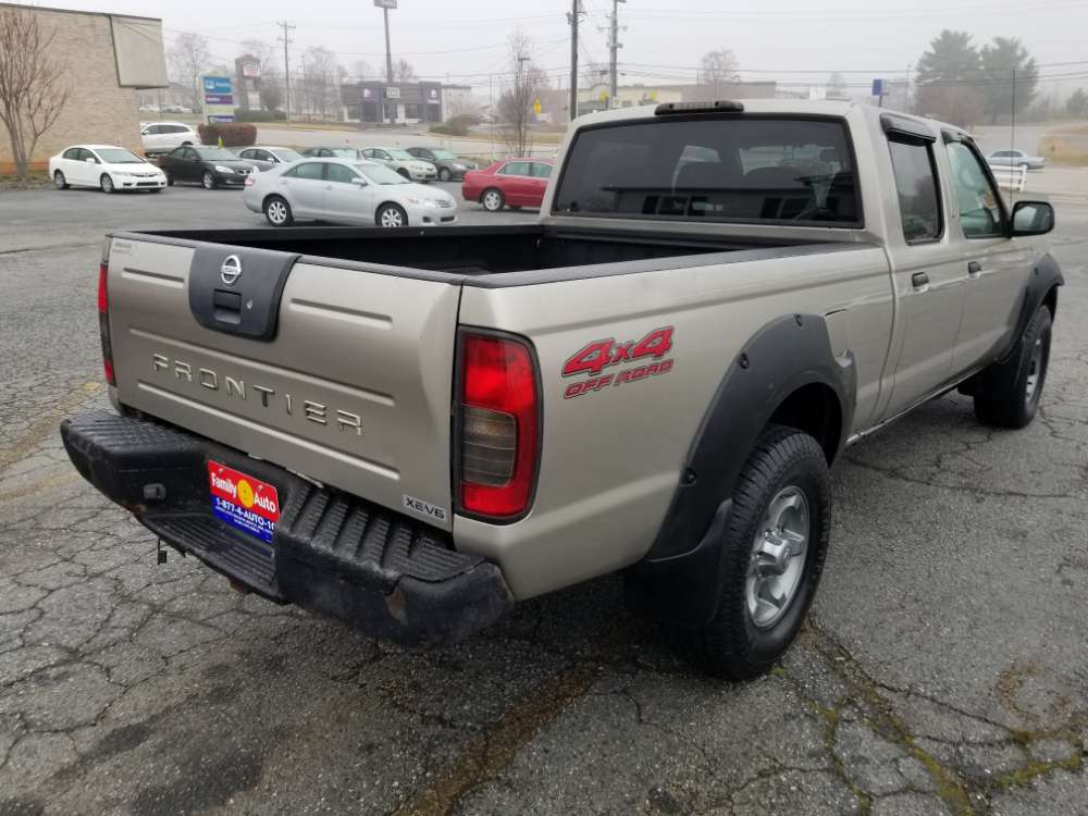 Nissan Frontier 2002 Tan