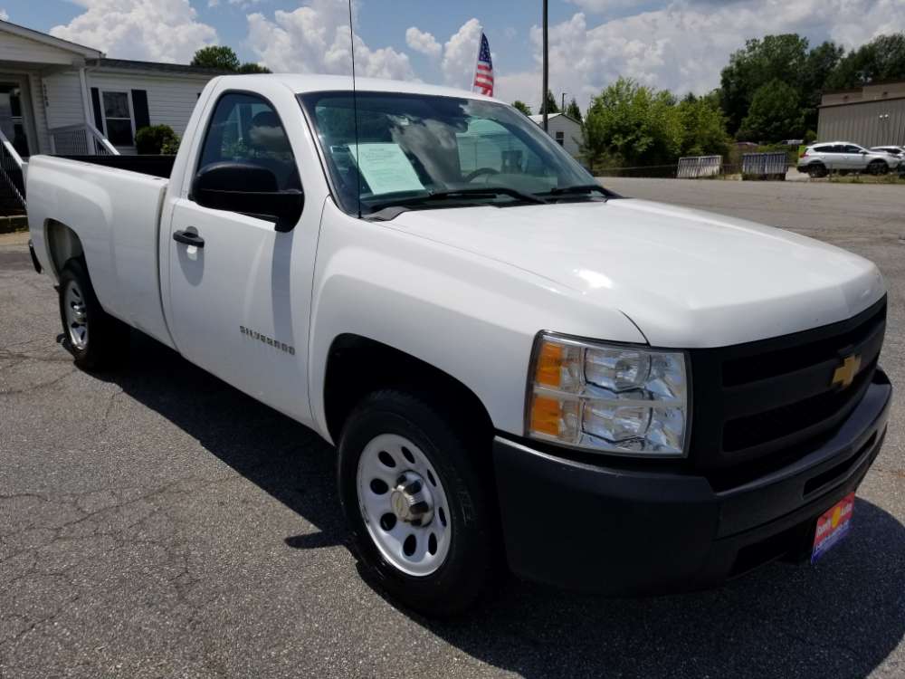 Chevrolet Silverado 2012 White
