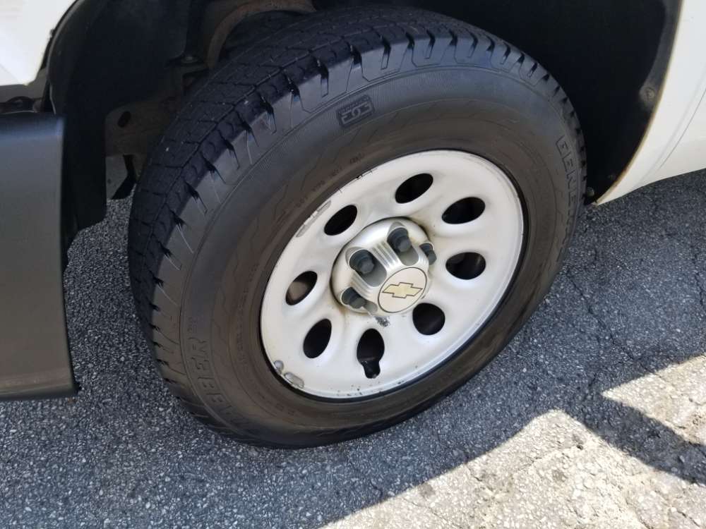 Chevrolet Silverado 2012 White