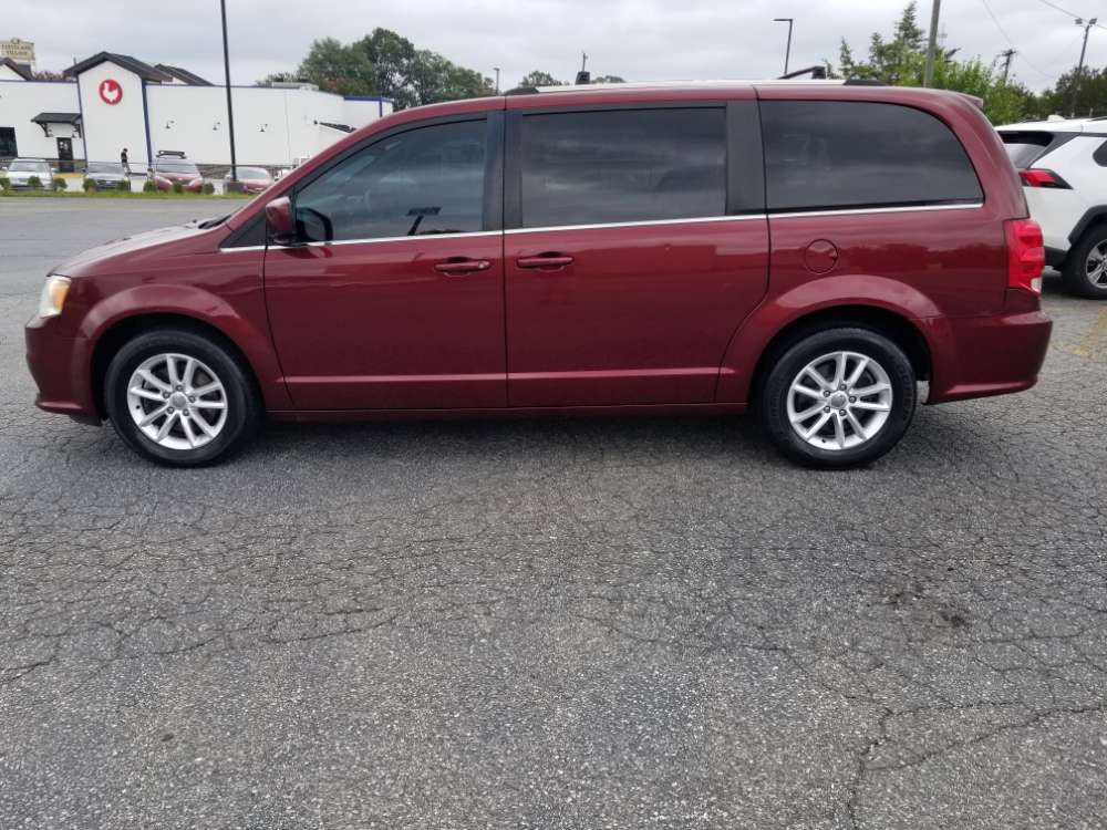 Dodge Grand Caravan 2018 Red