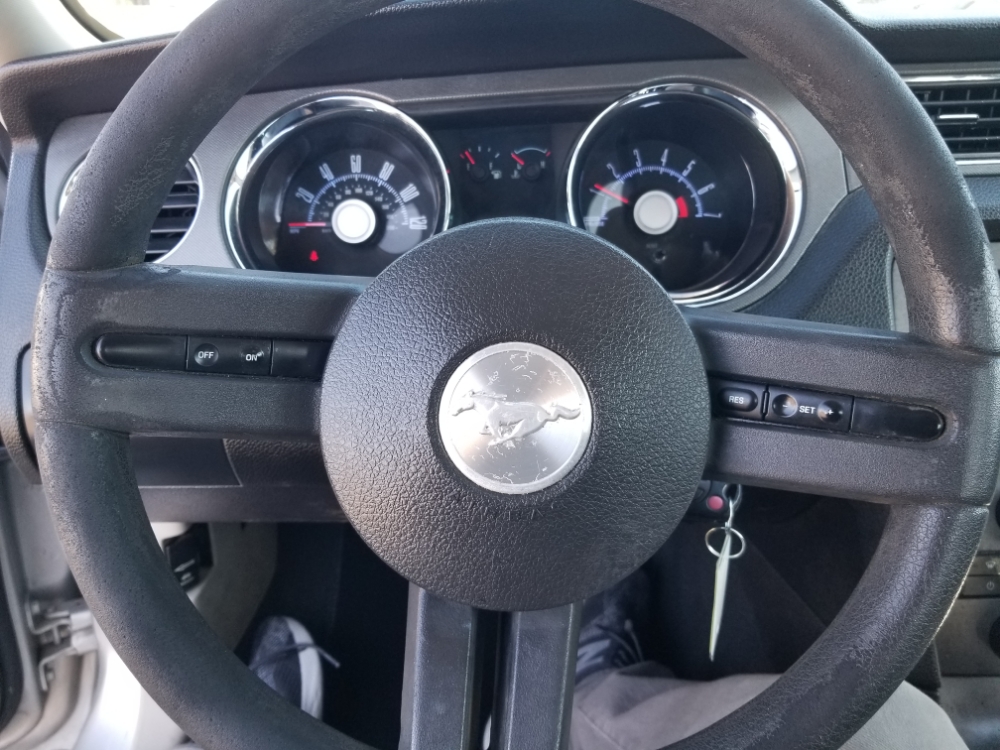 Ford Mustang 2010 Sliver