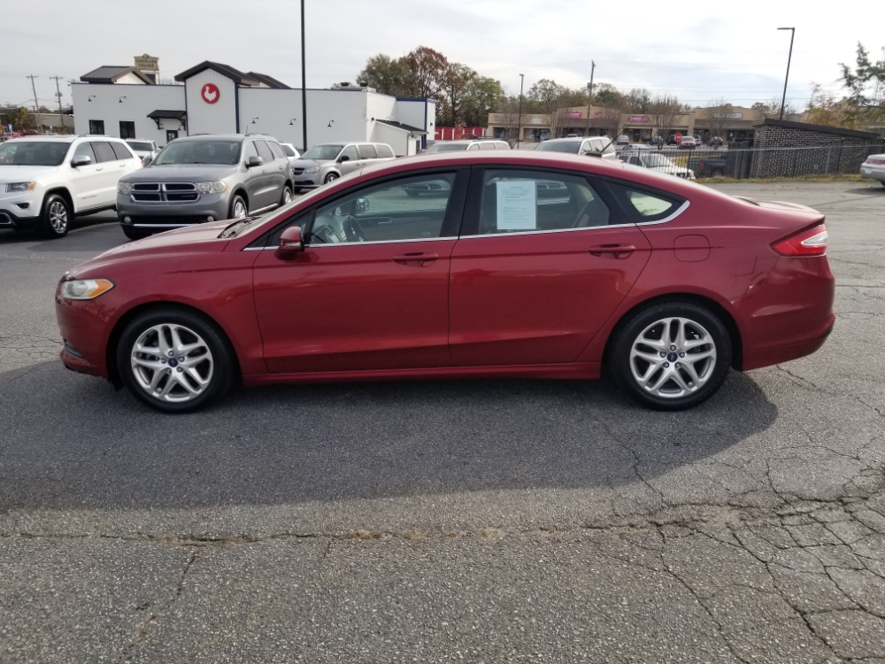 Ford Fusion 2013 Red
