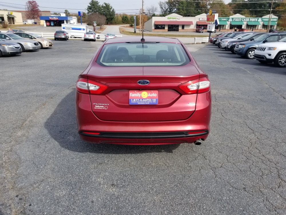 Ford Fusion 2013 Red